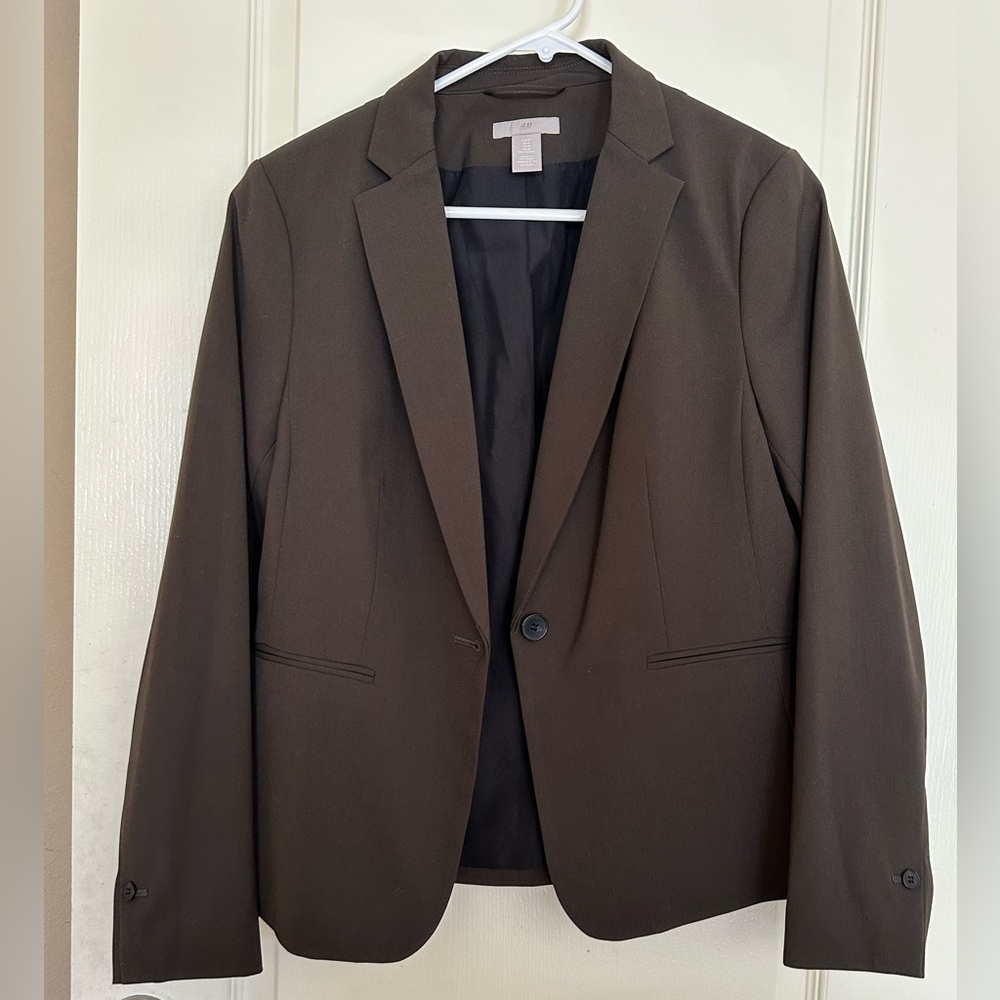 Brand New- (never worn) H&M women formal casual Grey Green regular Blazer Size M